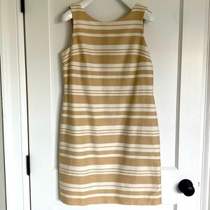 BANANA REPUBLIC sleeveless shift dress 10 beige tan cream stripe. Fully lined